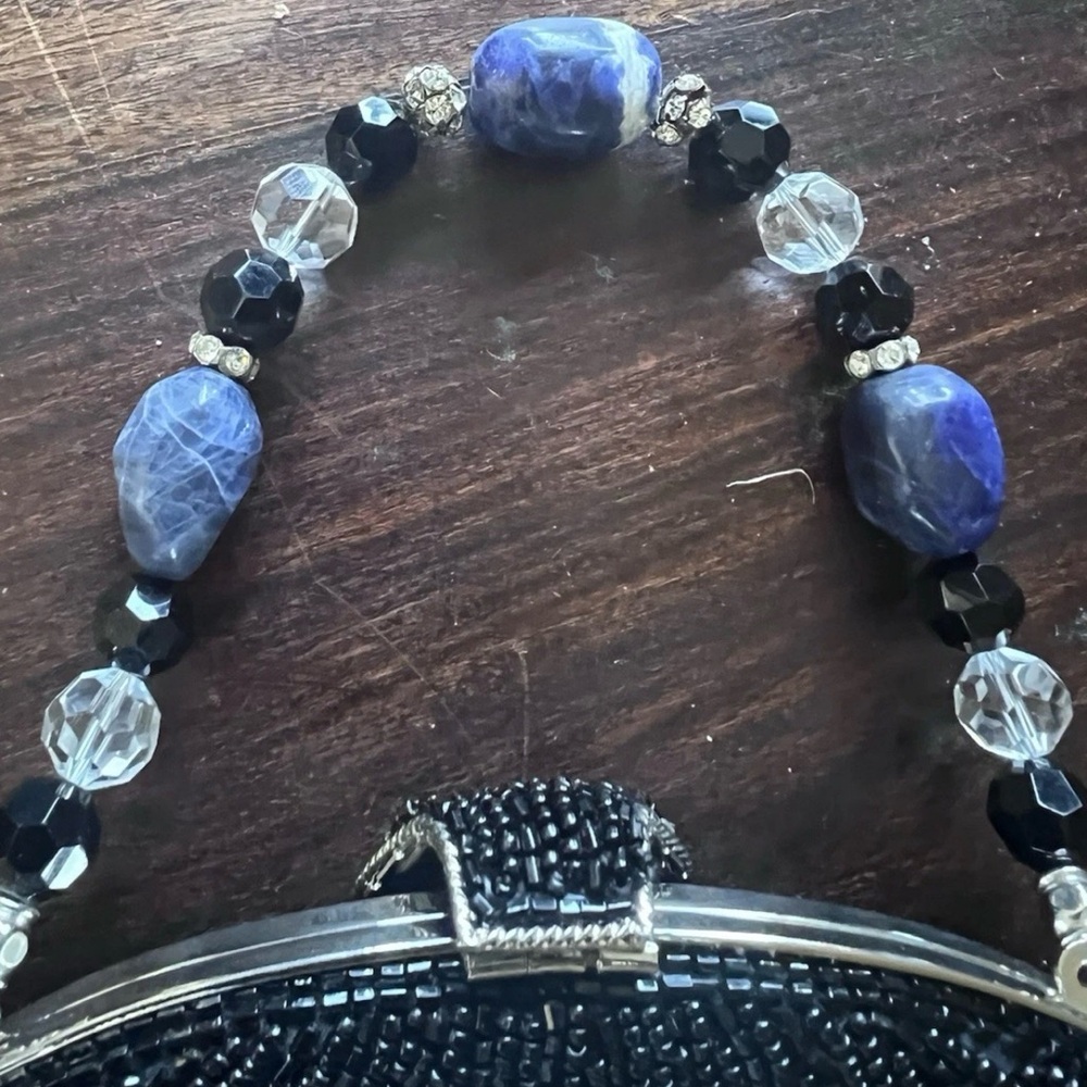 Absolutely stunning YILIN
 Black Beaded Clutch with eclectic Gemstone Handle - Picture 6 of 11